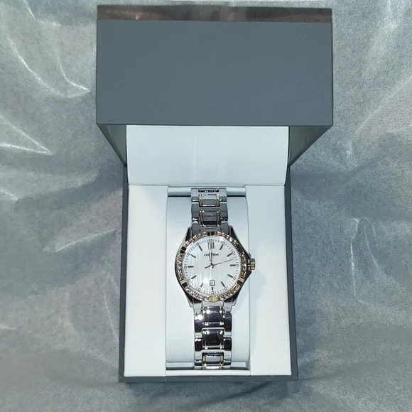 Armitron Women's Watch, Brand NEW with Box, Silver and Gold - Picture 7 of 7
